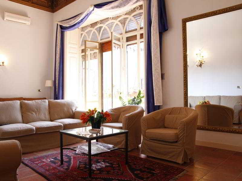 Antica Dimora Caruso 3*