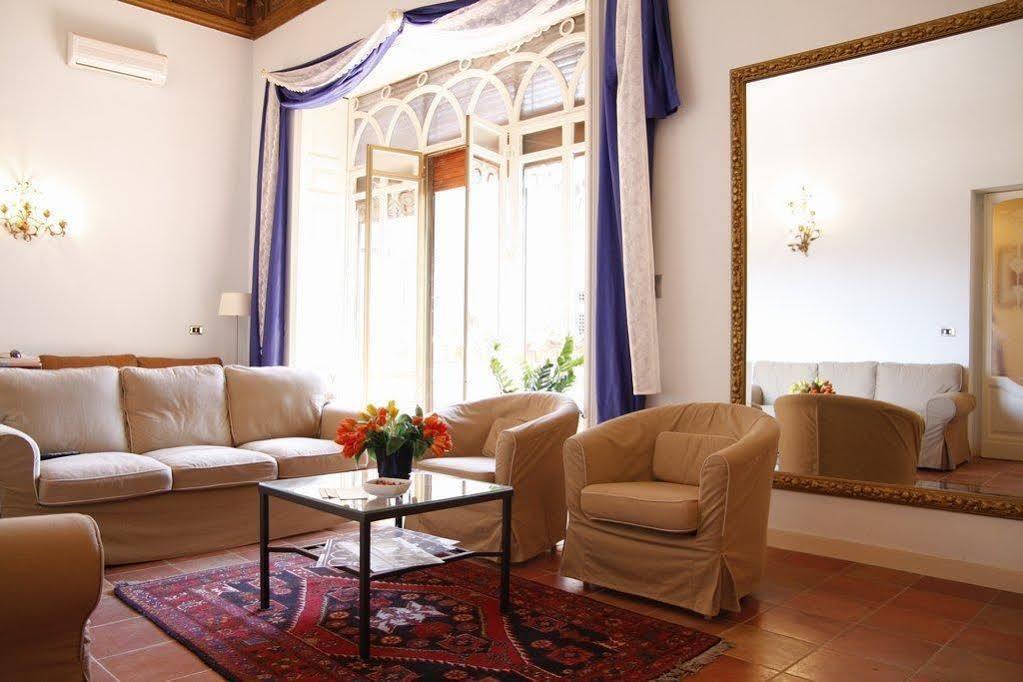 Antica Dimora Caruso 3*
